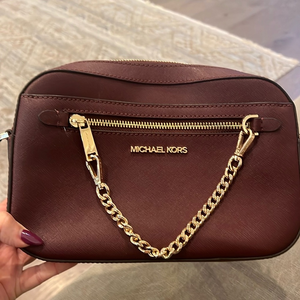 Michael Kors Green Jet Set Saffiano Leather Crossbody Chain Accent 9.5x6.5x2 EUC